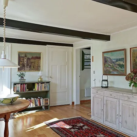 Сasa de vacaciones Two-bedroom Holiday In 10